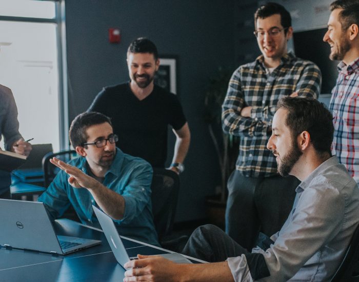 The Great Onlin team members collaborating